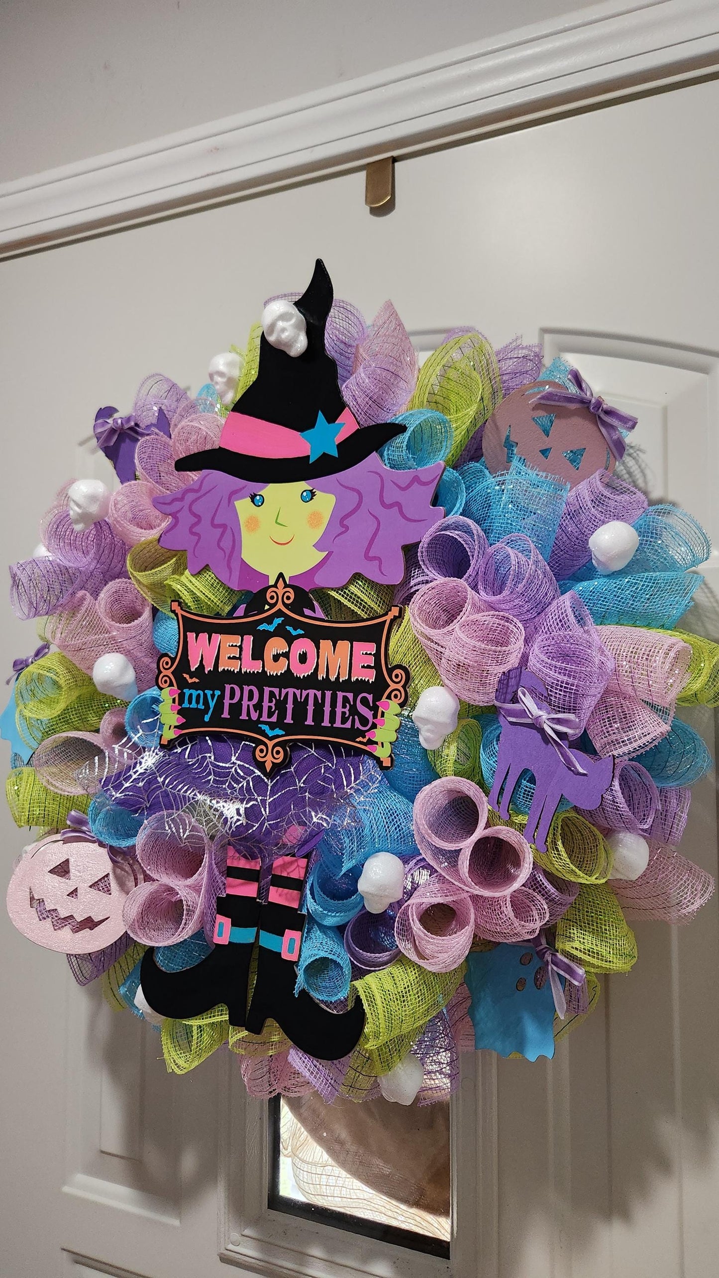 whimsy and witches decomesh wreath