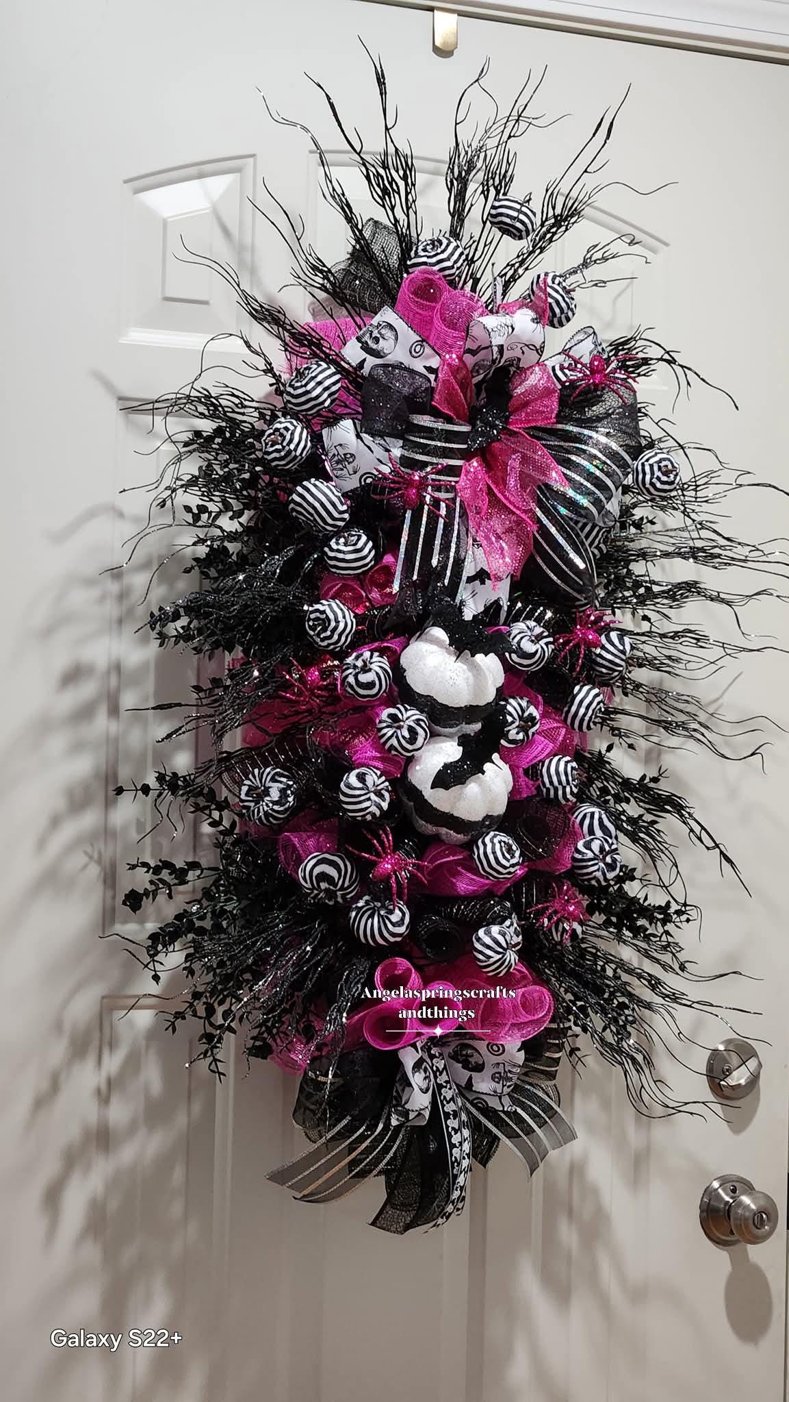 Spooky glam halloween door  swag