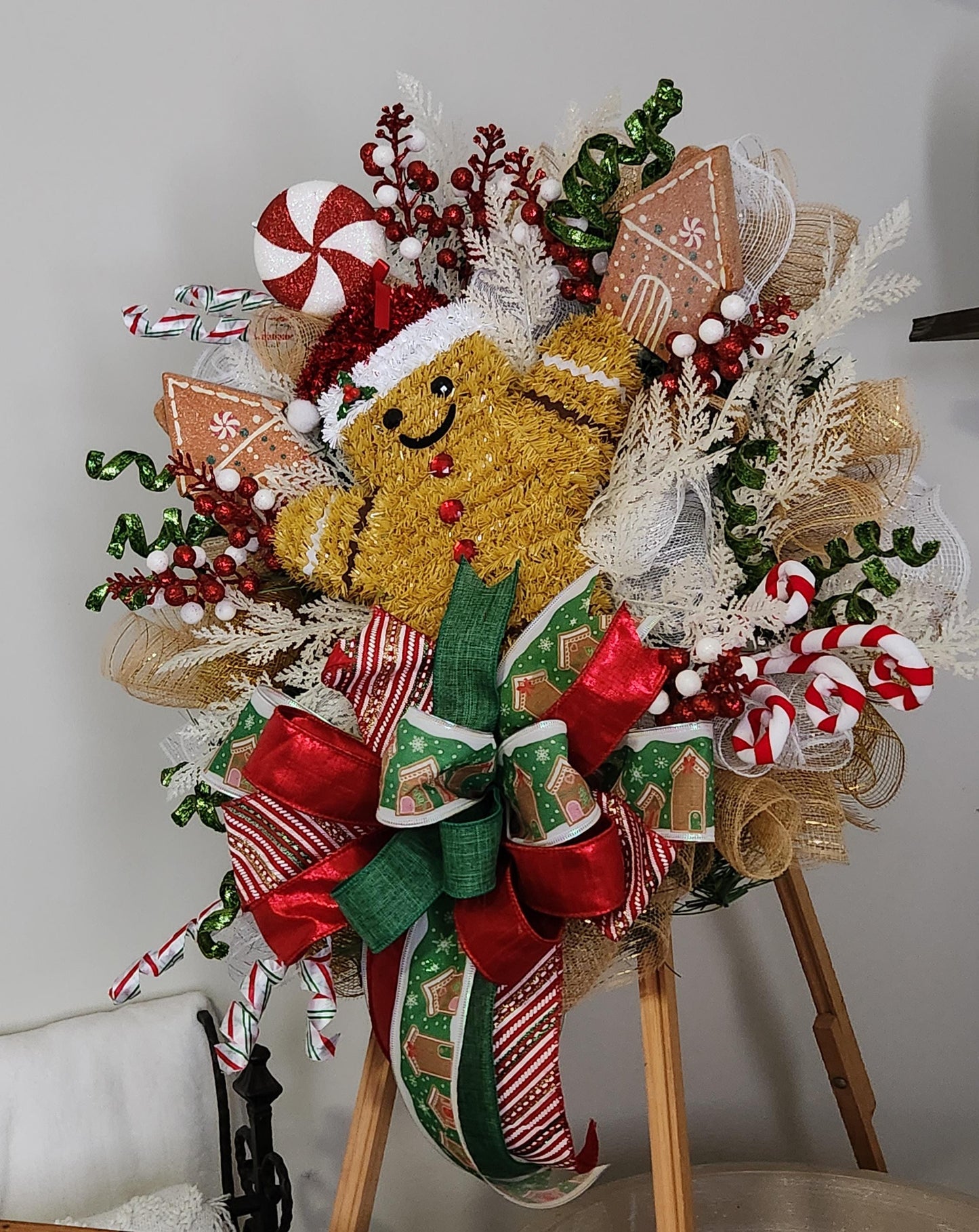 Gingerbread Christmas Wreath, Whimsical Holiday Front Door Decor, Candy Cane Gingerbread House Christmas Wreath